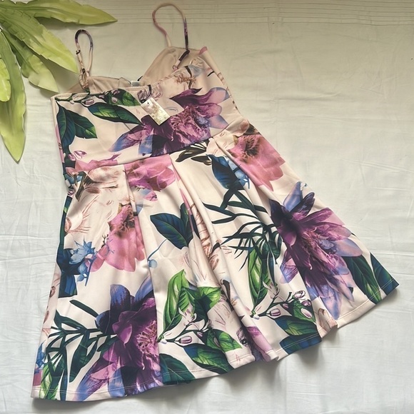 NWT Streetwear Society Floral Print Dress - Picture 4 of 6